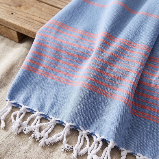 2 kleuren hamamdoek blauw/koraalrood - detail