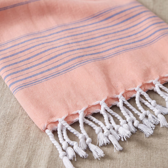 2 kleuren hamamdoek donkerperzik/grieksblauw - detail