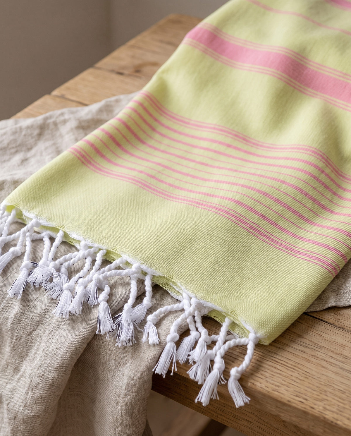 2 kleuren hamamdoek linde/zuurstokroze - detail