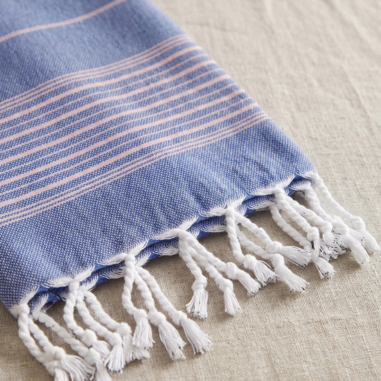 2 kleuren hamamdoek parlementblauw/poederroze - detail