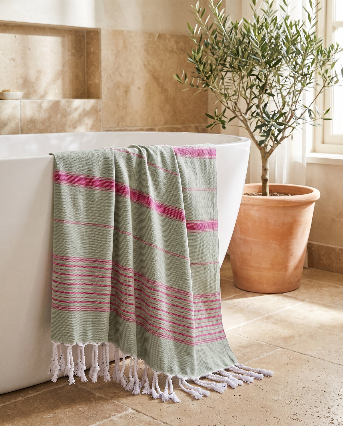 2 kleuren hamamdoek salie/fuchsia - sfeer