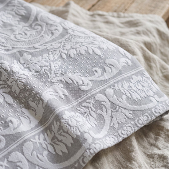 beddensprei Ince grijs - detail