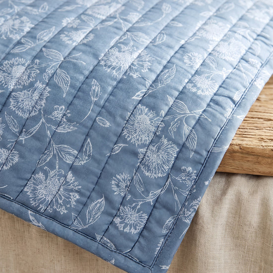 damast beddensprei blauw - detail