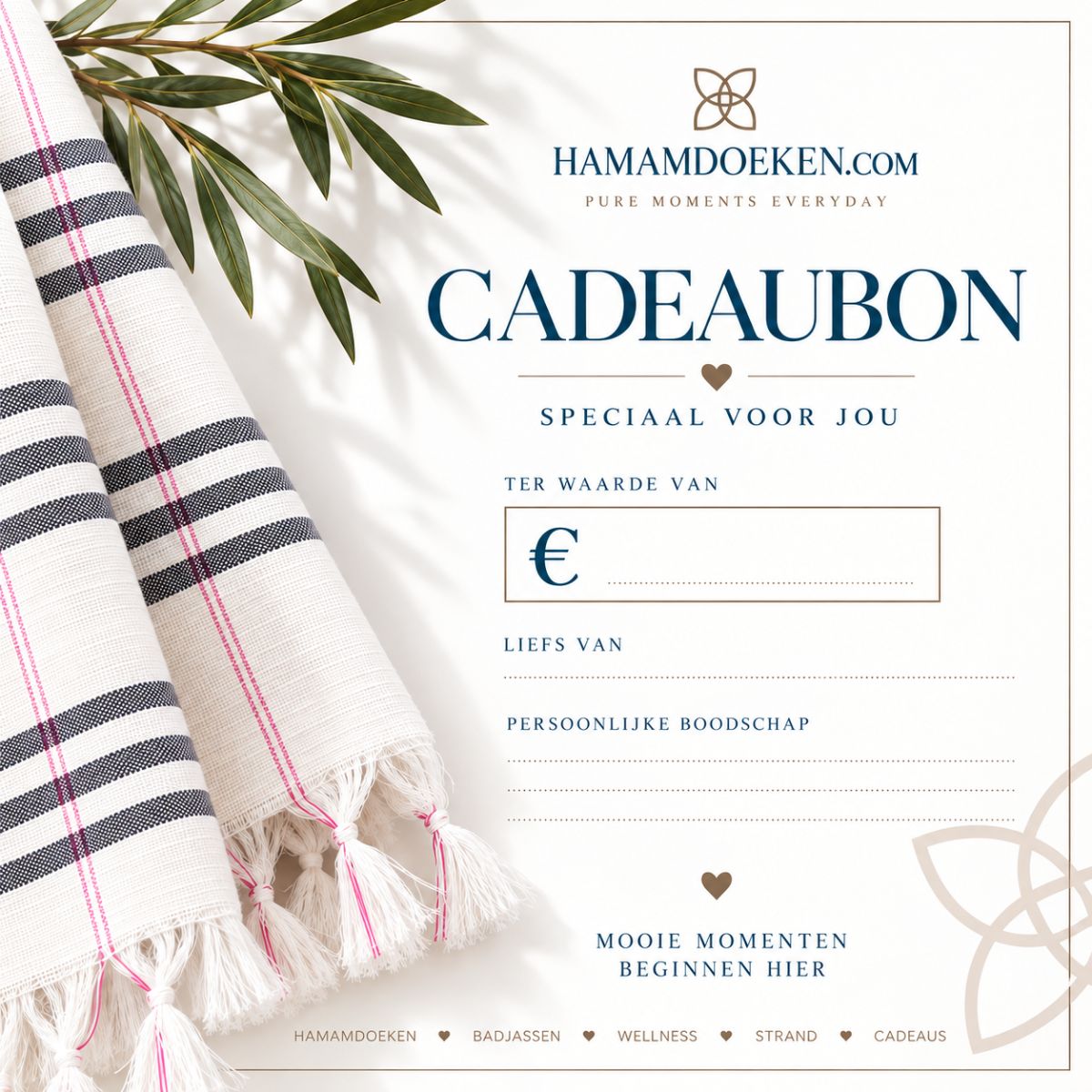 Printbare digitale cadeaubon van Hamamdoeken.com met ruimte voor het bedrag en een persoonlijke boodschap, naast een gestreepte hamamdoek.