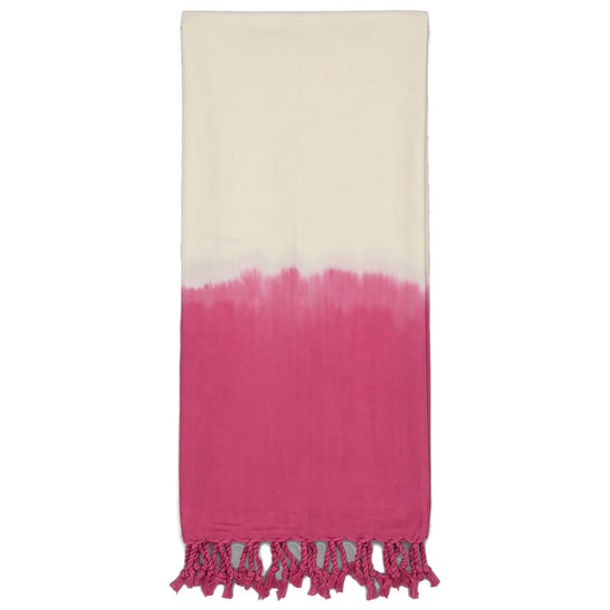 dip dye hamamdoek fuchsia - vrijstaand