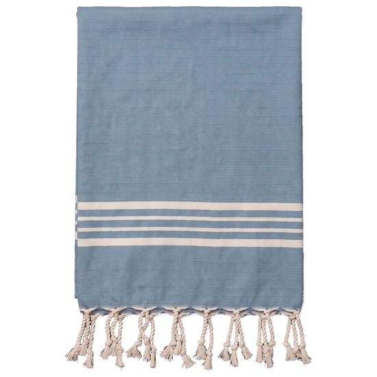 gastendoek Krem Sultan air blue - vrijstaand