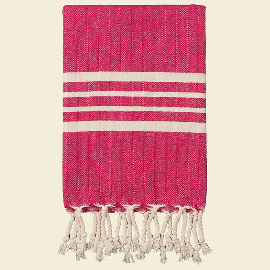 gastendoek Krem Sultan fuchsia - op kleur