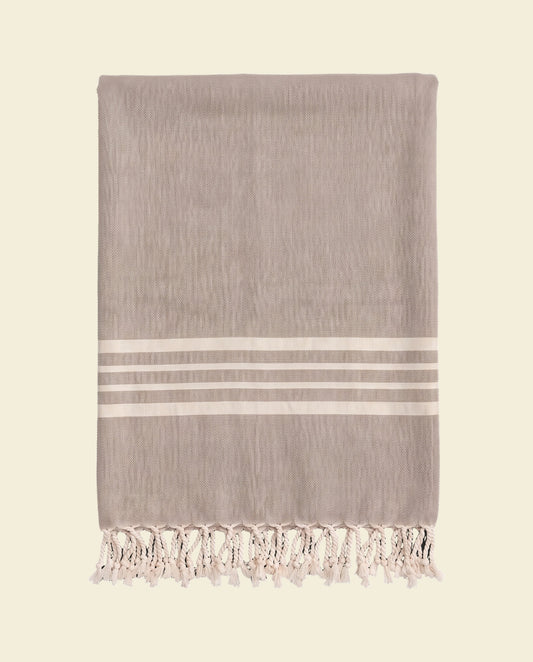gastendoek Krem Sultan taupe - op kleur