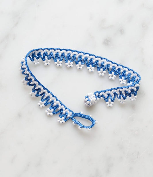 gehaakt armbandje - Triangles - blauw & witte kraaltjes