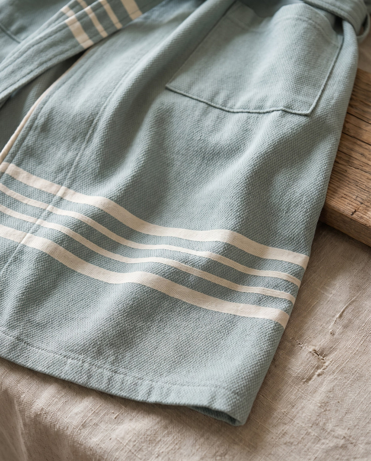gevoerde hamam badjas Krem Sultan almond green - detail