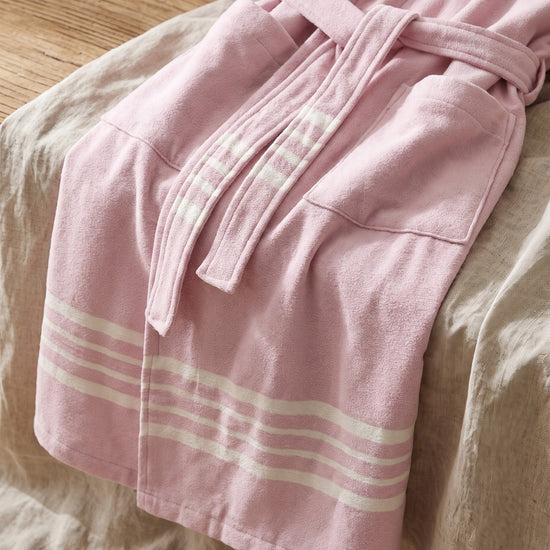 gevoerde hamam badjas Krem Sultan rose pink - detail