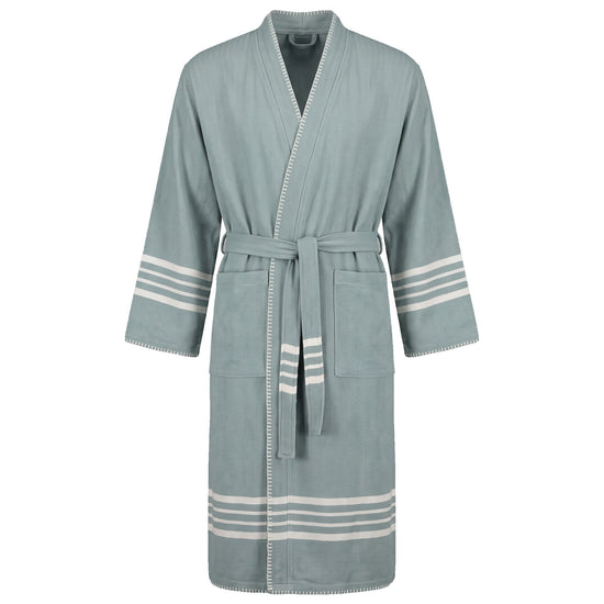 hamam badjas Krem Sultan almond green met farmer stitch - vrijstaand