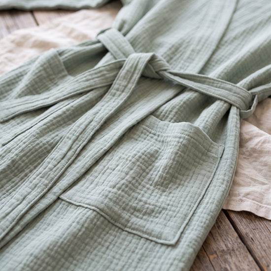 hamam badjas YKS almond green - detail