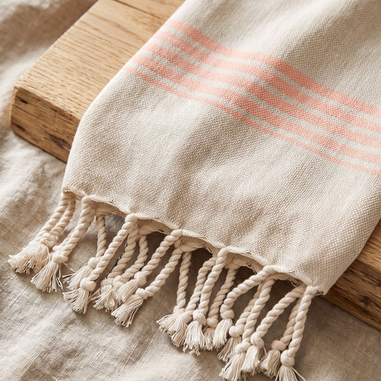 hamam gastendoek linnen donkerperzik - detail