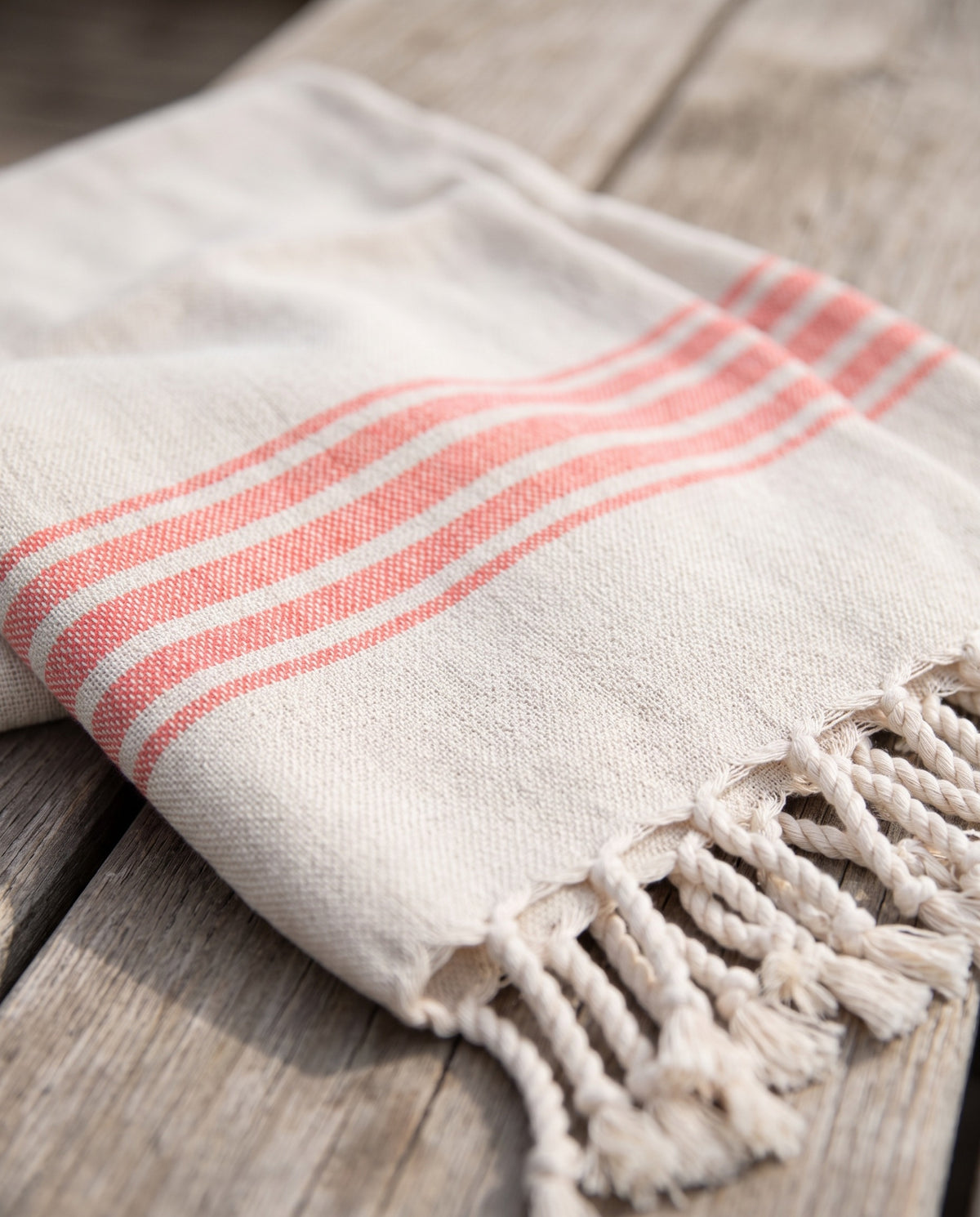 hamam gastendoek linnen koraalrood - detail
