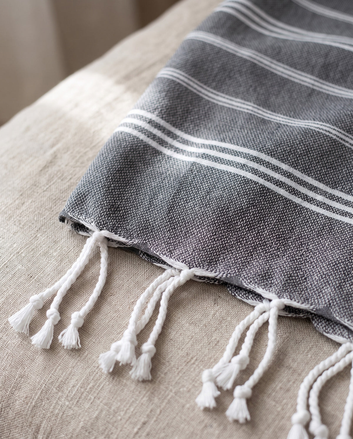 hamam handdoek donkergrijs - detail