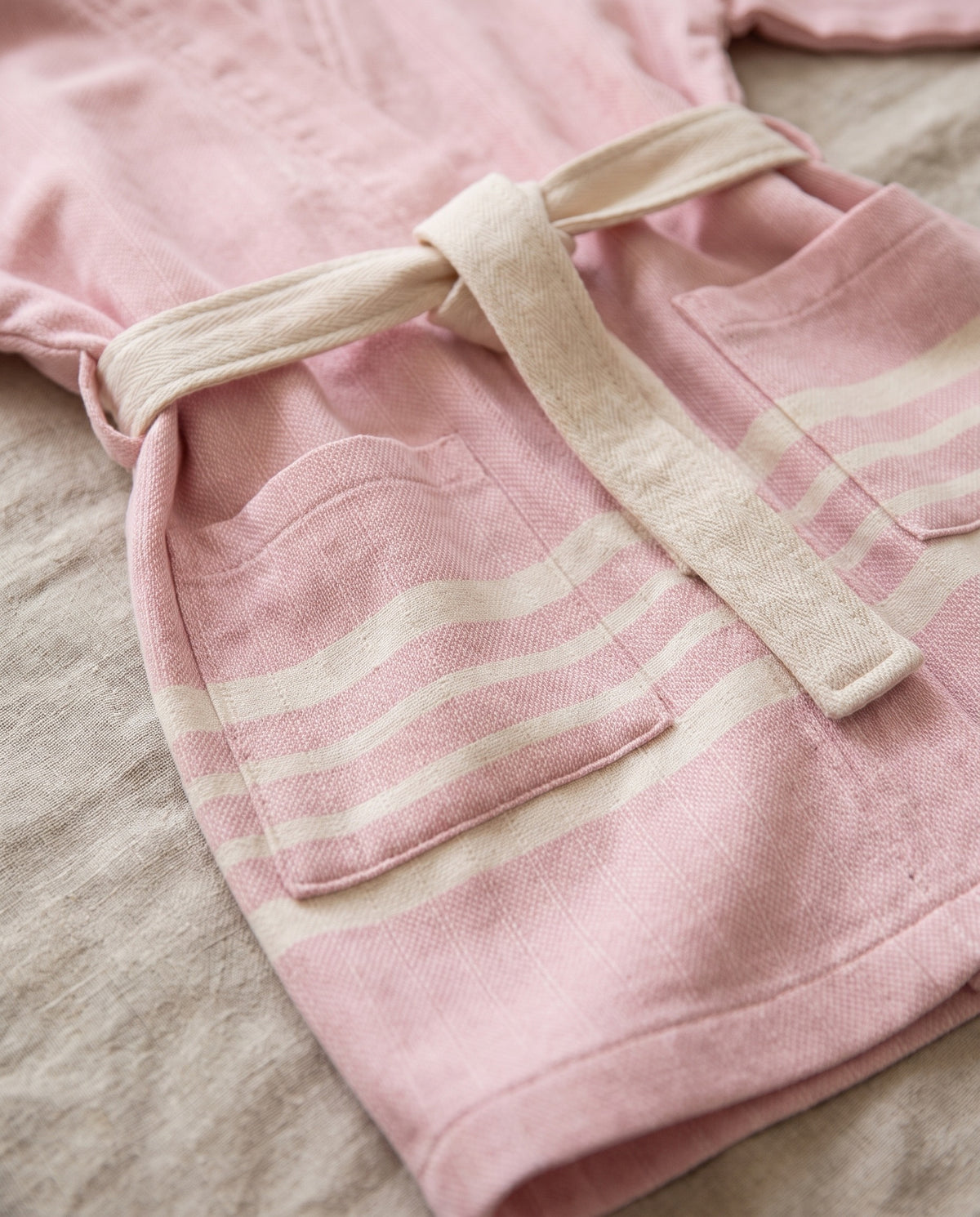 hamam kinderbadjas rose pink - detail