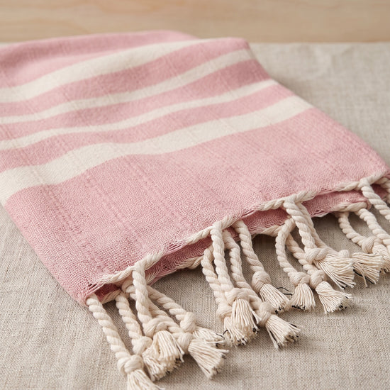 hamamdoek Krem Sultan rose pink - detail