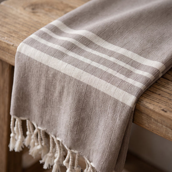 hamamdoek Krem Sultan taupe - detail