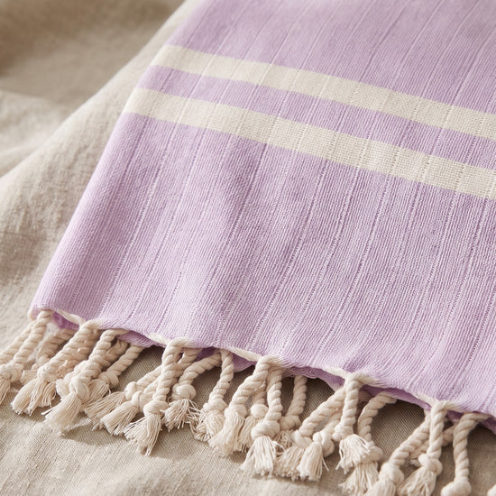hamamdoek Krem Sultan XXL light lilac - detail