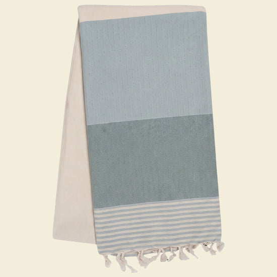 Hamamdoek Sultan Bicolore XL - light blue / almond green - op kleur