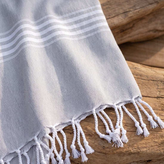 hamamdoek XL lichtgrijs - detail