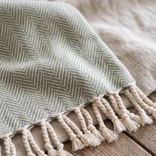 hamamdoek ZigZag almond green - detail
