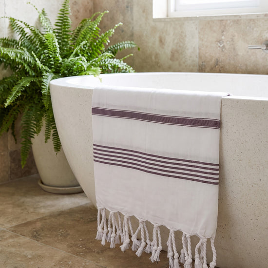 hammam strandlaken aubergine - sfeer