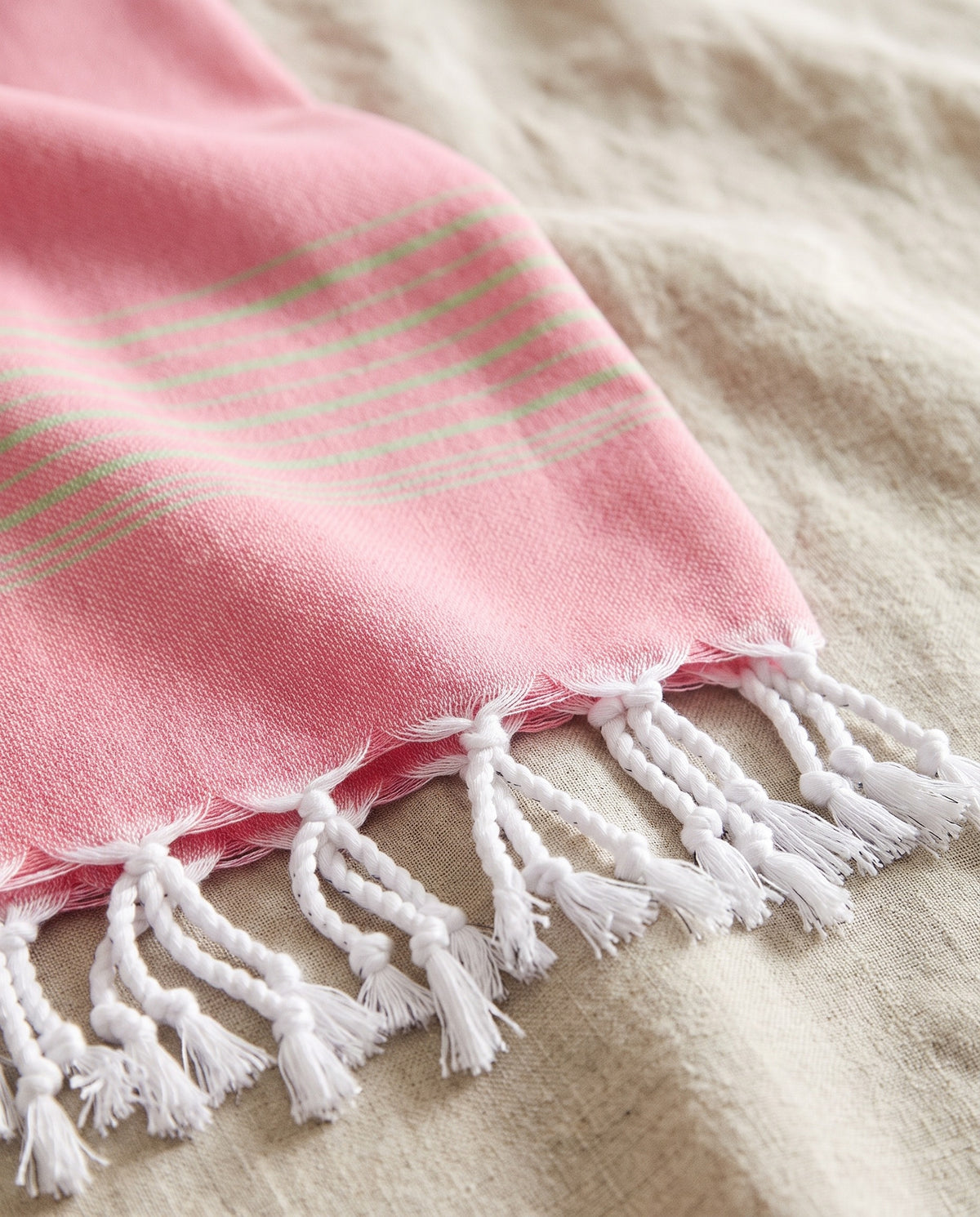 hammamhanddoek dun zuurstokroze/pistache - detail