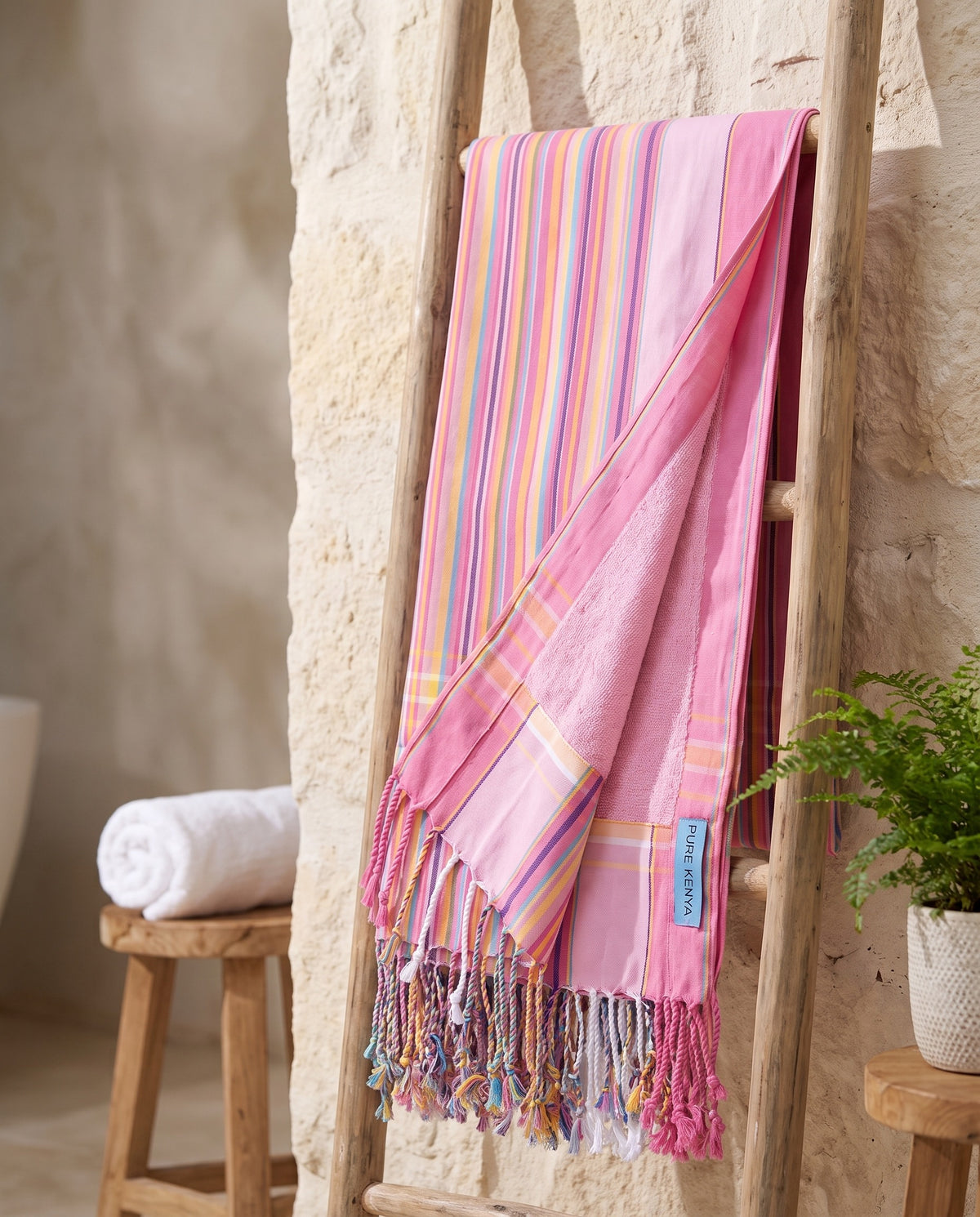 kikoy strandlaken sweet pink stripes - sfeer