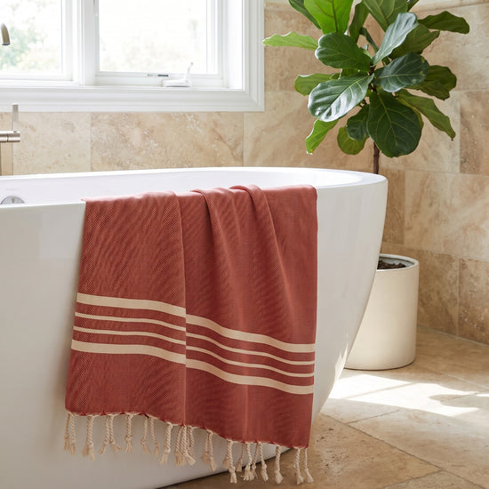 kleine hamamdoek Krem Sultan brick red - sfeer