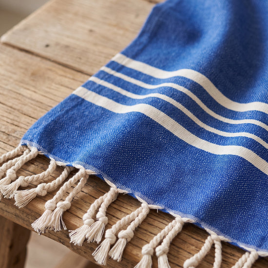 kleine hamamdoek Krem Sultan royal blue - detail