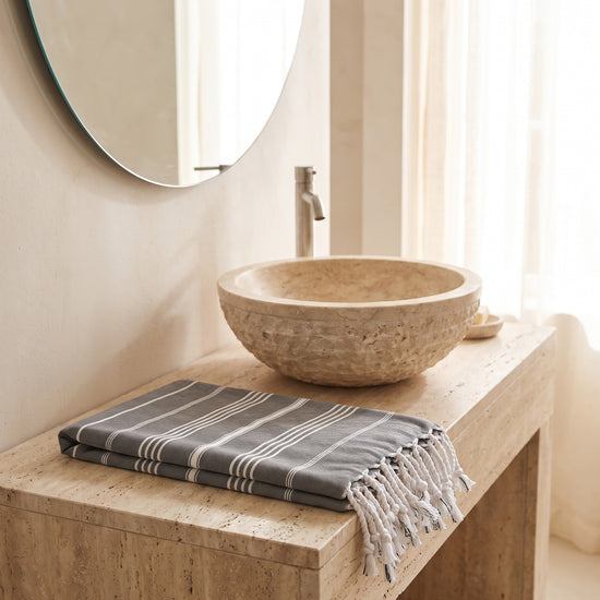 kleine hamamdoek Leyla dark grey - sfeer