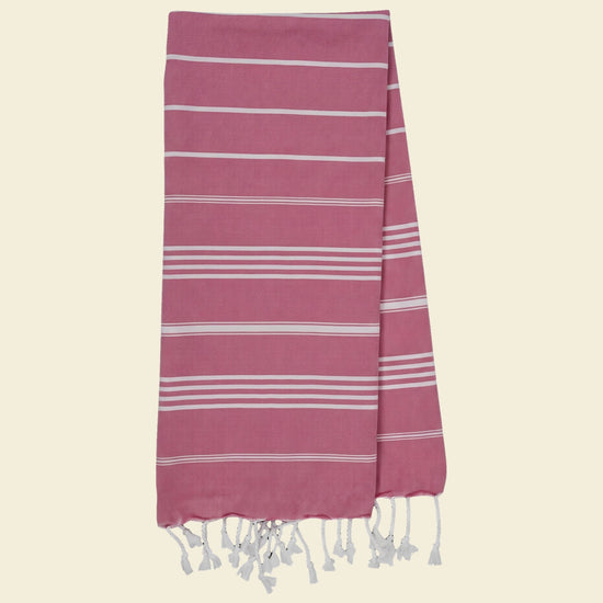 kleine hamamdoek Leyla fuchsia - op kleur
