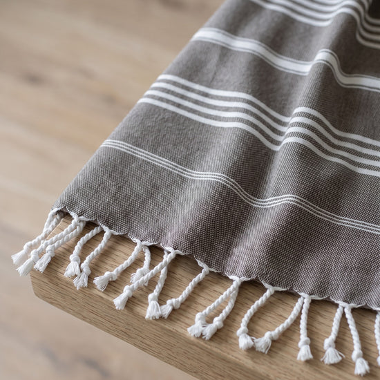 kleine hamamdoek Leyla khaki - detail