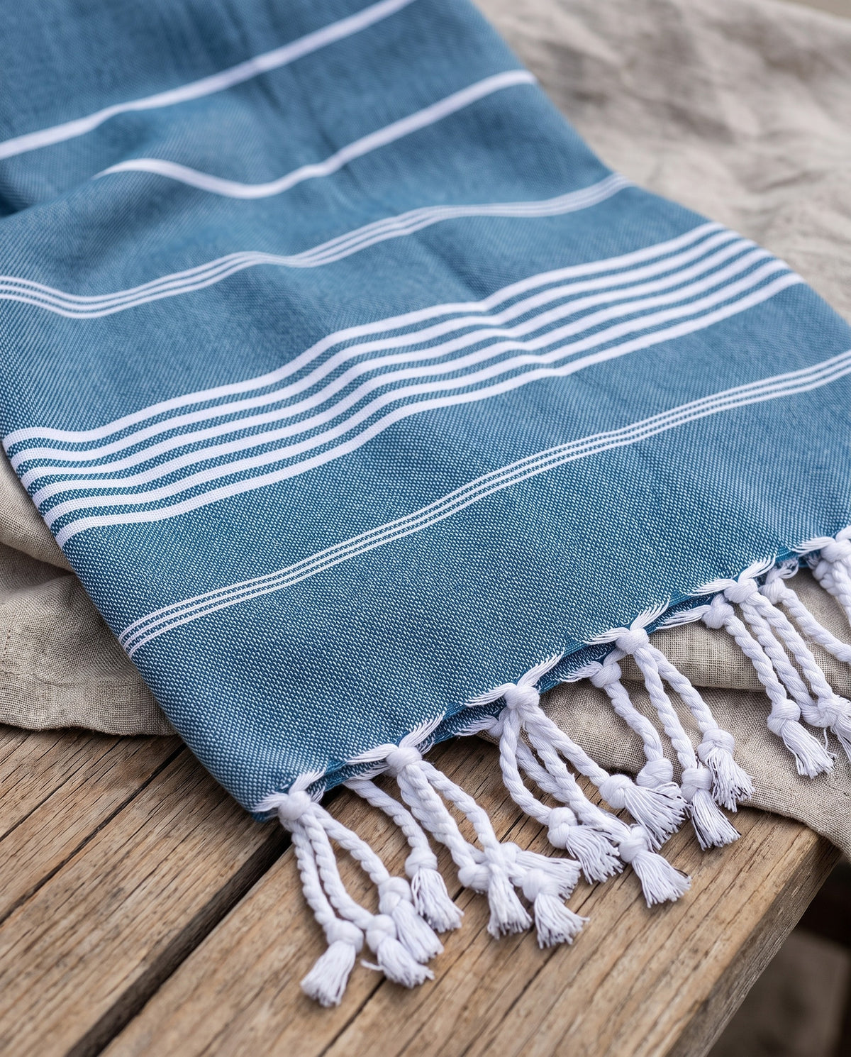 kleine hamamdoek Leyla petrol blue - detail