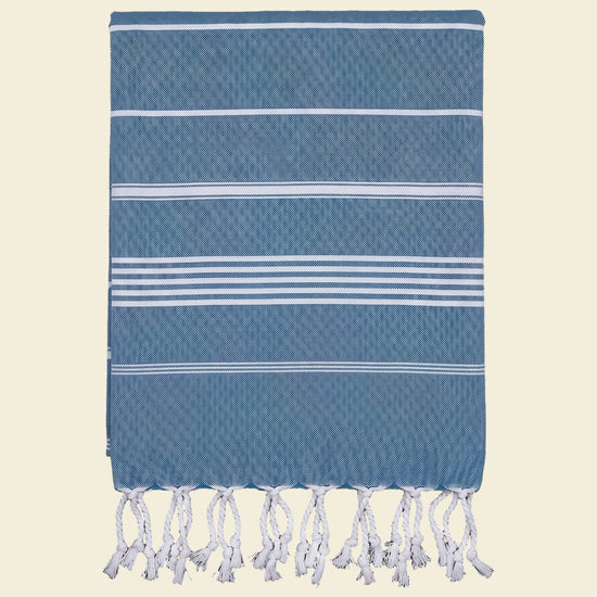 kleine hamamdoek Leyla petrol blue - op kleur