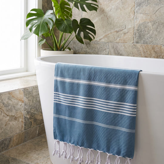 kleine hamamdoek Leyla petrol blue - sfeer