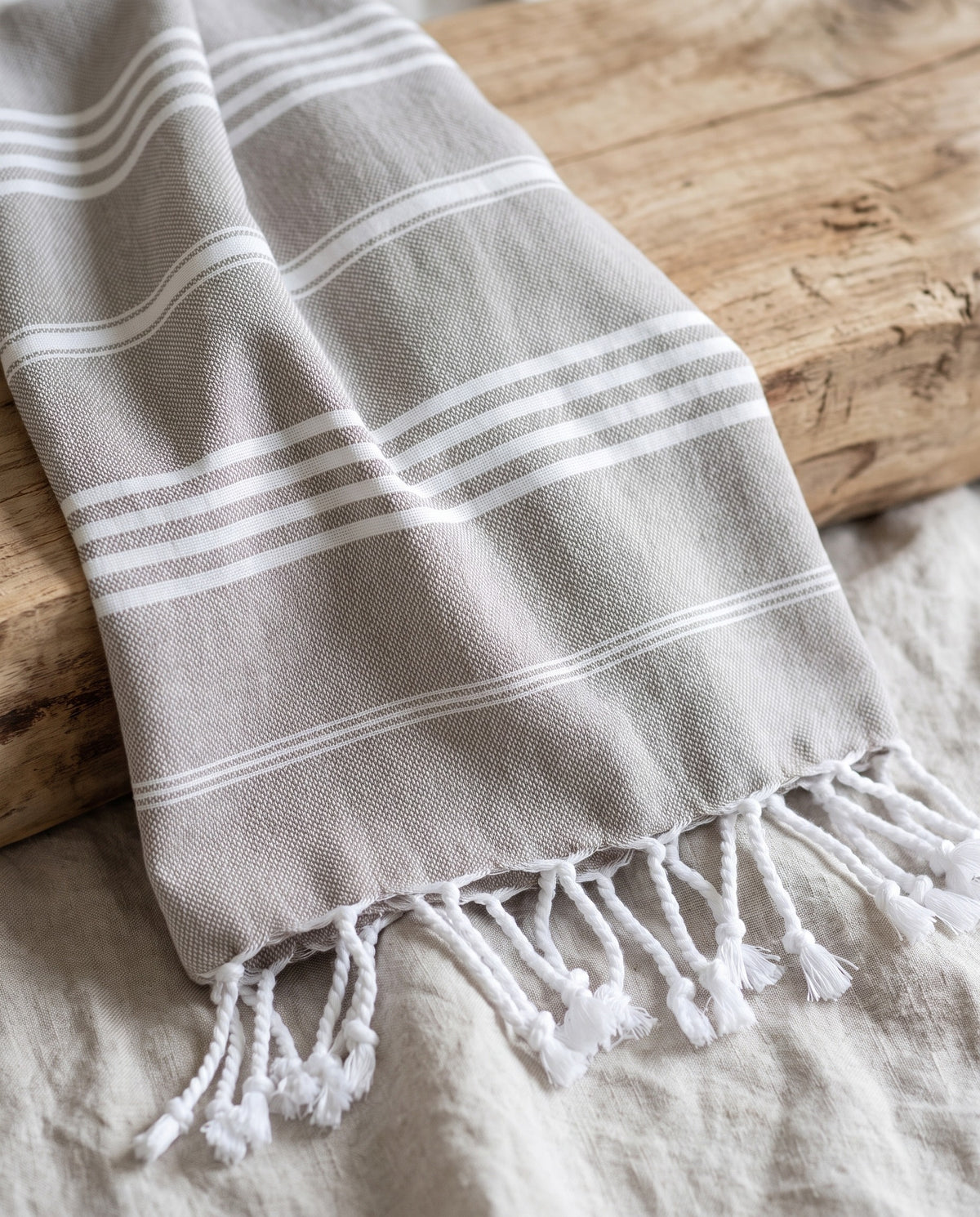 kleine hamamdoek Leyla taupe - detail