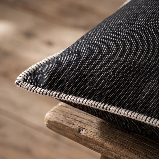 kussenhoes 40x40 Krem Sultan black - detail