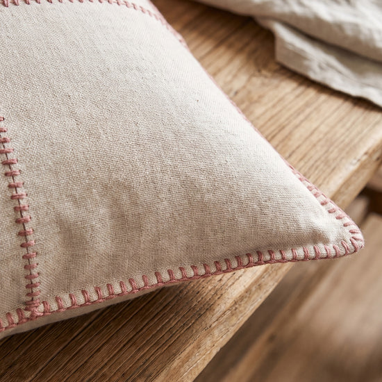kussenhoes 50x50 patchwork dusty rose - detail