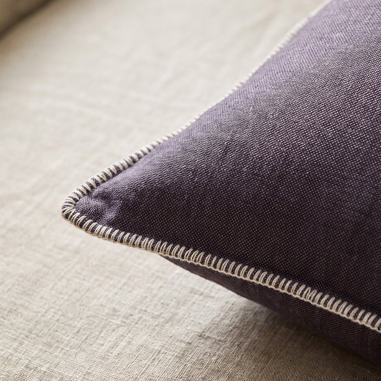 kussenhoes 65x65 Krem Sultan dark purple - detail