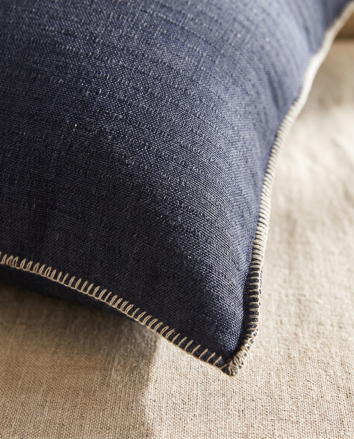 kussenhoes 65x65 Krem Sultan navy - detail