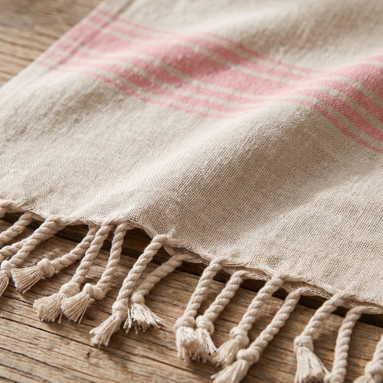 linnen hamamdoek zuurstokroze - detail