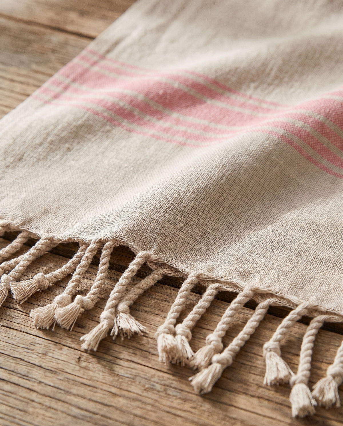 linnen hamamdoek zuurstokroze - detail