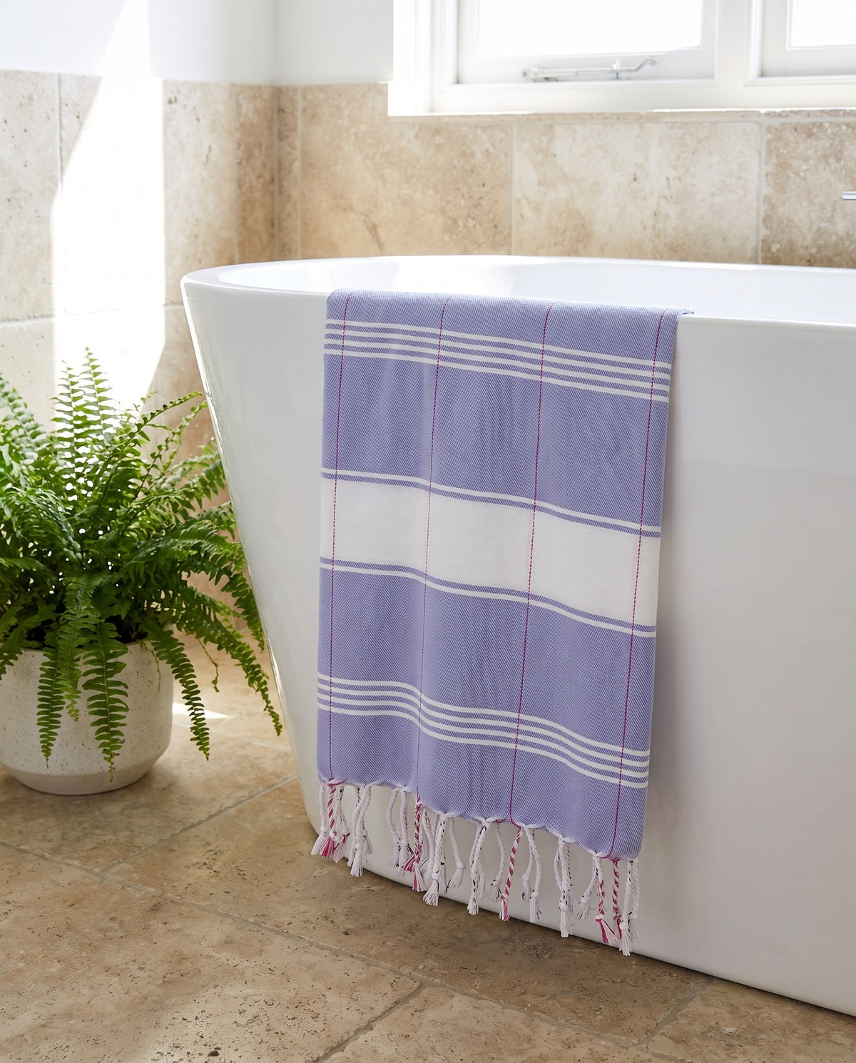 organic hamamdoek biokatoen lavendelblauw wit - sfeer