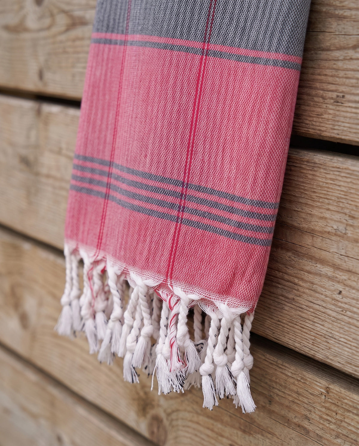 organic hamamdoek biokatoen robijnrood - detail