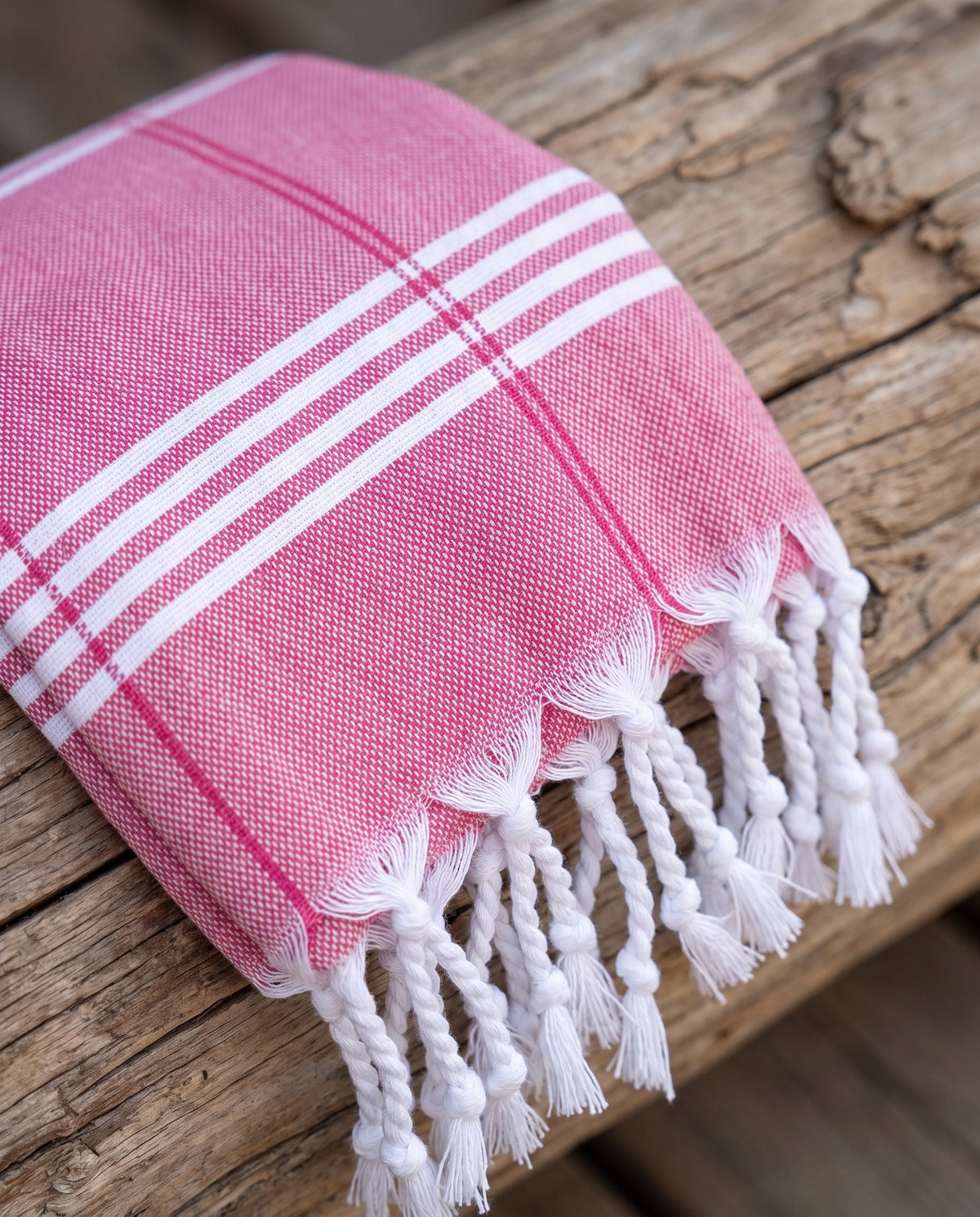 organic hamamdoek biokatoen robijnrood geruit - detail