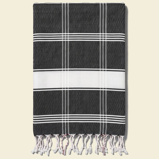 organic hamamdoek biokatoen zwart wit - op kleur