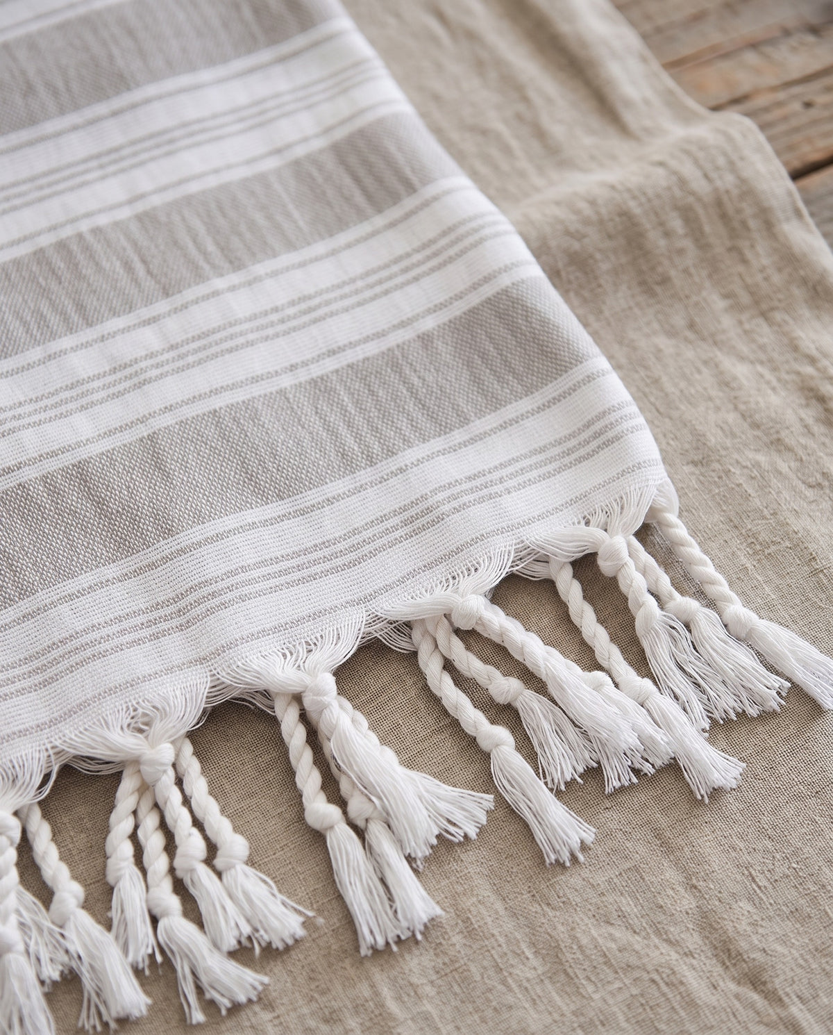 pareo grijsbeige - detail